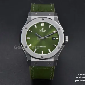Classic Fusion 42mm SS JJ+F grünes Zifferblatt grünes Lederarmband A1110