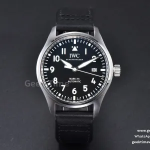 Pilot Mark XX IW328201 ZF 40mm quadrante nero cinturino in pelle nera A32111