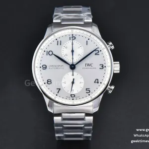 Portuguese Chrono IW371617 ZF esfera blanca índices azules caja visible y brazalete SS A7750