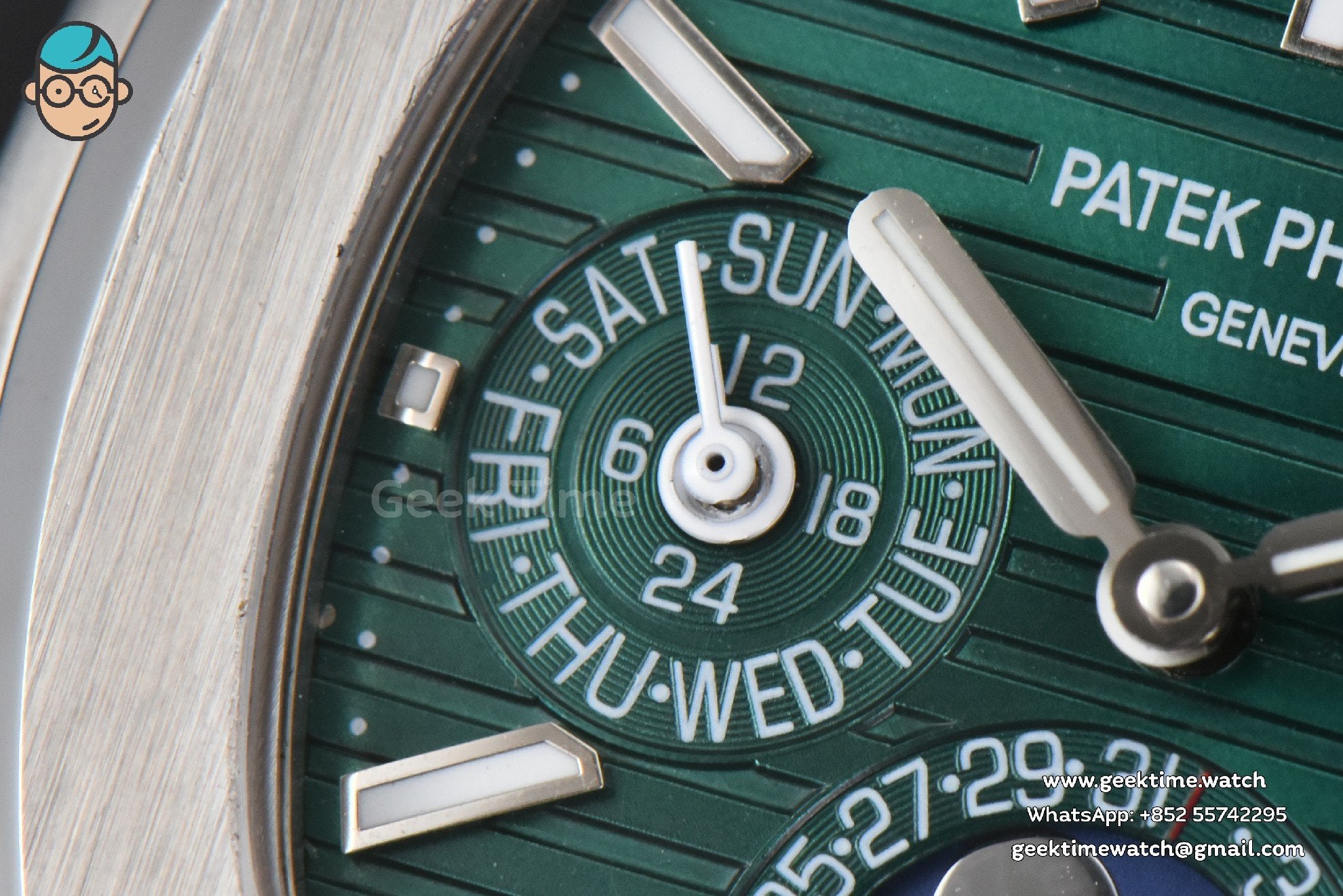 Nautilus 5740 40mm TWF Green Dial SS Bracelet A240 - Image 4
