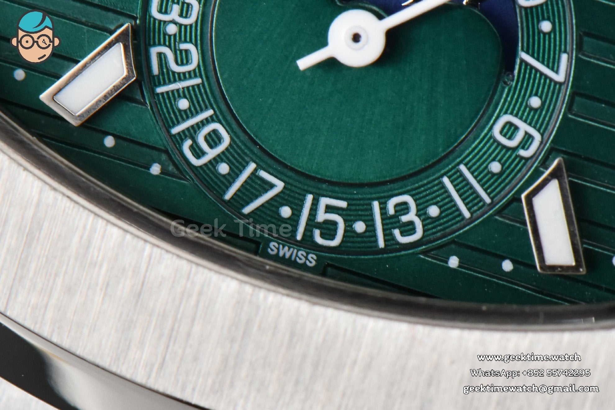 Nautilus 5740 40mm TWF Green Dial SS Bracelet A240 - Image 7