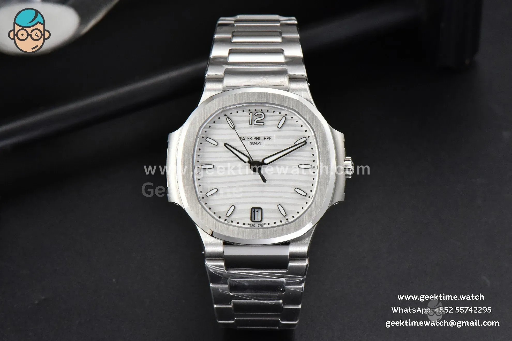 Nautilus 7118 Ladies 3KF 35mm White Dial SS Bracelet A324