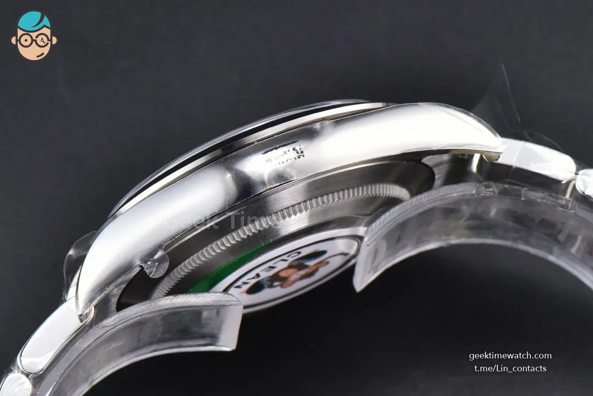 Explorer I 214270 39mm 904L Clean Black Dial SS Bracelet VR3132