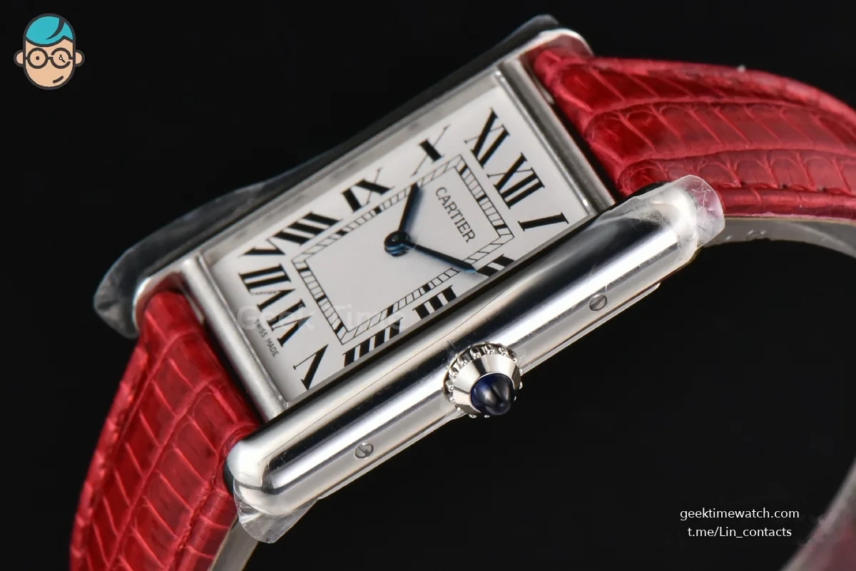 Tank Must Large 33.7×25.5mm K11F White Dial Red Croc Texture Strap Quartz