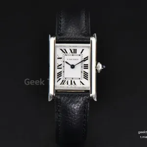 Tank Must Small 29.5×22mm K11F White Dial Litchi Grained Strap Quartz